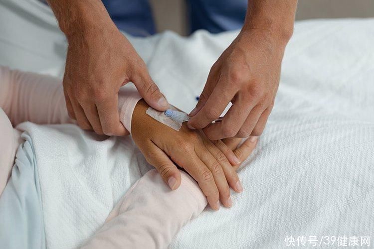 血糖偏高的人建议少吃这4种素食(63岁女子因血糖过高死亡，忠告：不想血糖失控，3种素食尽量少吃)