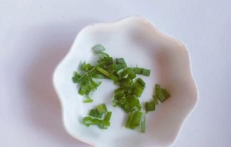 凉拌面|调芝麻酱时,有人用水,有人用油,都不对大厨教你正确做法