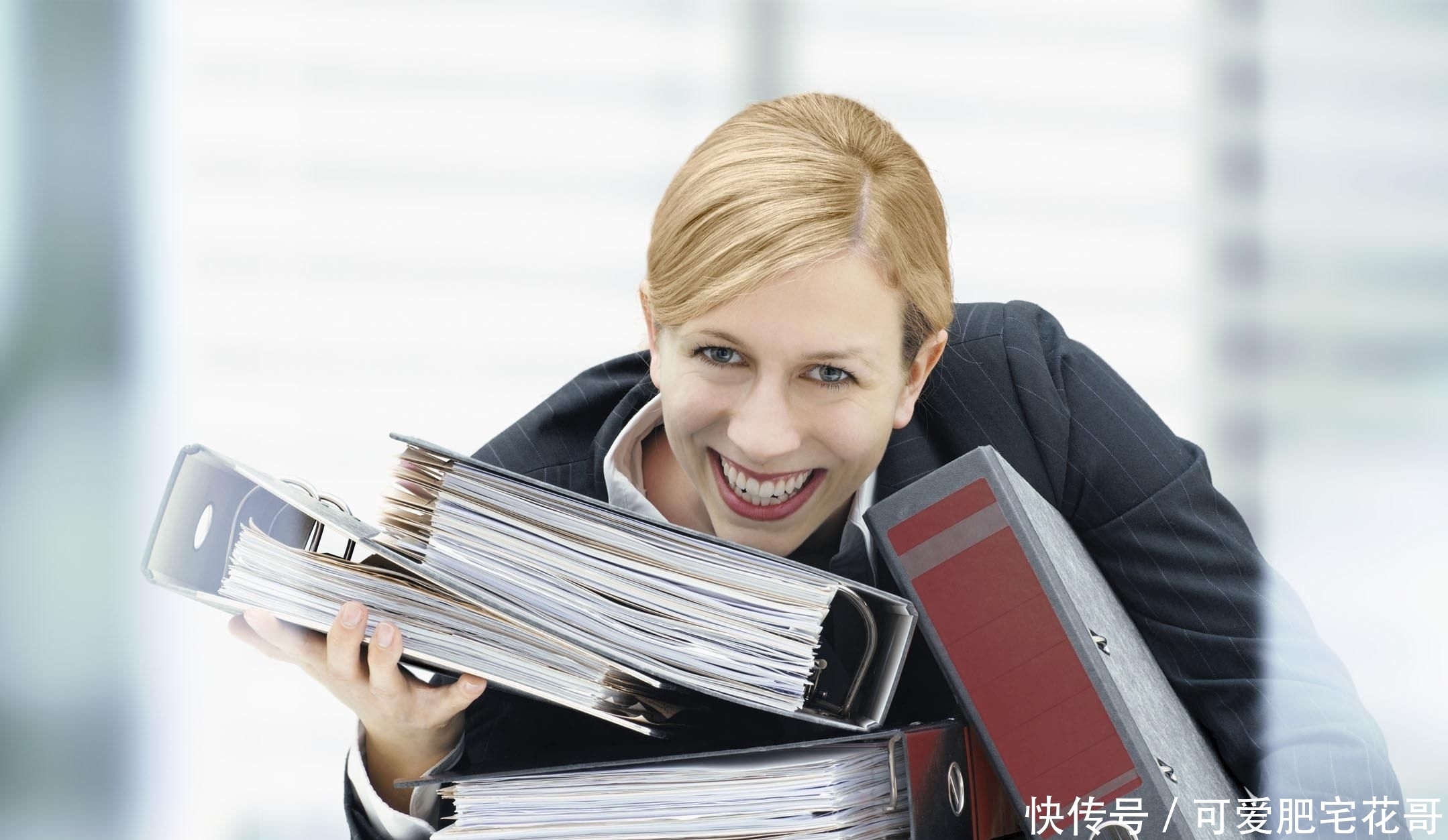 颈纹|脖子上的皱纹是怎么产生的?预防颈纹产生,你应该知道这些事