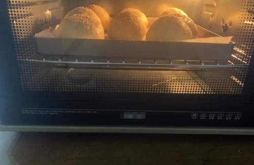 自制|自制椰蓉小面包,学会不用排队买,奶香味十足