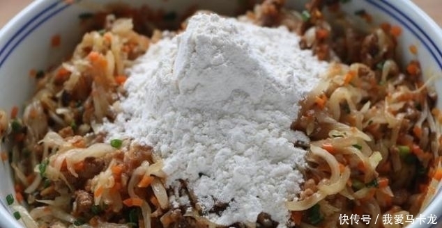 丸子|自从学会萝卜丸子新吃法, 我家再也不油炸了, 蒸一蒸好吃不上火!