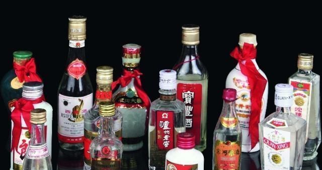 白酒|同度数的白酒,为什么有的喝起来辣喉咙,有的却不会看完涨见识