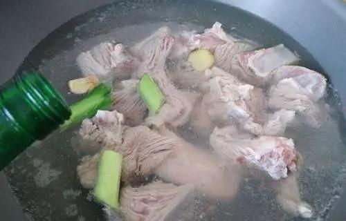  不放过|排骨别再熬汤了，这么做香得连盘子都不放过！