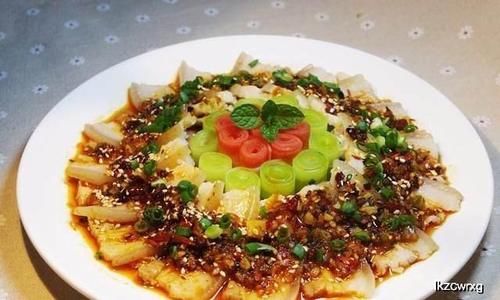  上手|东北菜蒜泥白肉的做法，做法好吃又上手，新人也学得会哦！