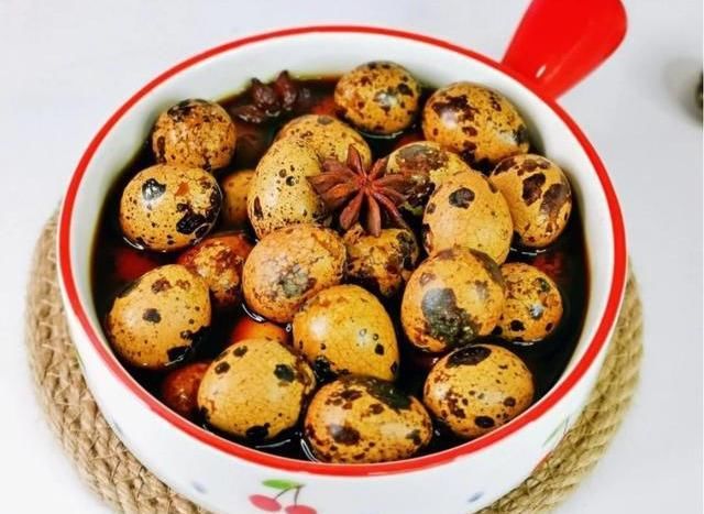  好吃|鹌鹑蛋这样做太好吃了，十分入味，一口一个简直太过瘾了