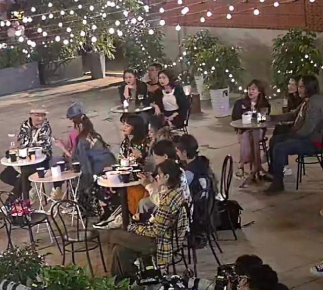  网传|网传消息都是假的，《浪姐》团综正式开录，两大男嘉宾很突兀