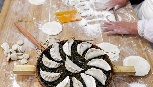 细节|蒸饺怎么做呢大厨教你配方和细节,记住这几步,在家轻松做