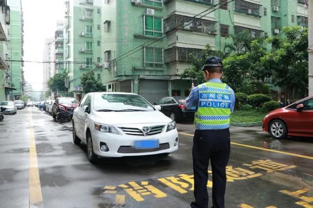 高明|车主请注意！高明这些地方是违停区