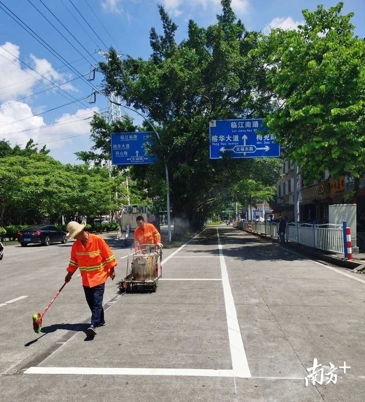 机动车道|停车别再任性！榕城东湖路机动车道“违法停车”将依法予以处罚