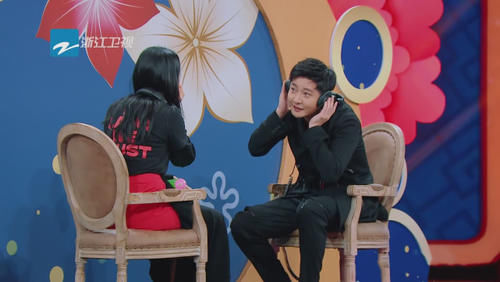  王丽坤|王牌迎来“最委屈”嘉宾，其他人都在互动，他却连句台词都没有？