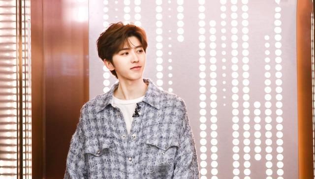  竟然|青你2一位练习生档案掉在蔡徐坤手里，竟然是ikun，偶像剧的节奏