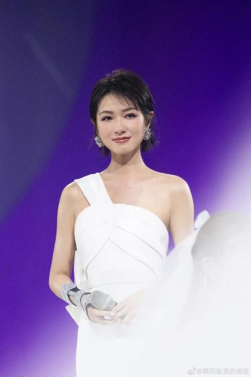  假唱|乘风破浪的姐姐出道即开撕？假唱？成团争议大？宁静怼黄龄？