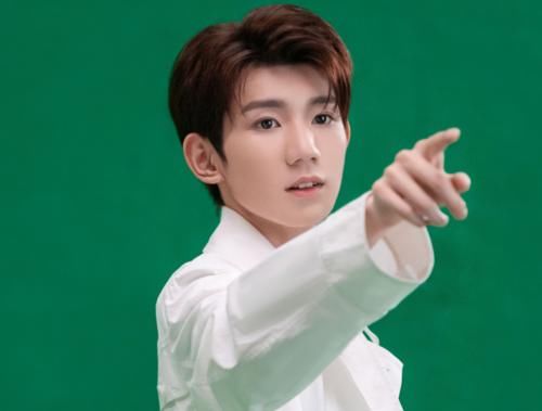  网传|网传王源将录新综艺，与THE9成员合作，陈伟霆也被拟邀太让人期待