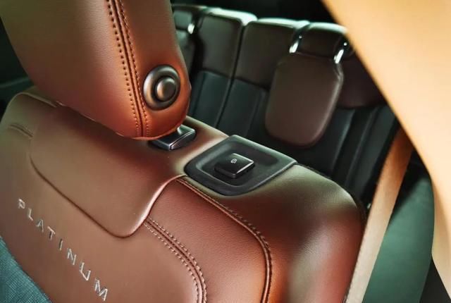  福特|精致的“大兄弟”儿，试驾长安福特全新探险者