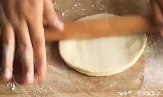 劲道|烙饼大法,60秒出锅,柔软又劲道,一顿吃5张都不够
