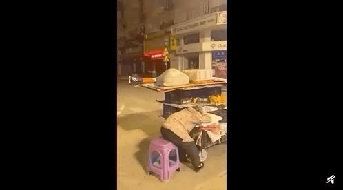 男子|凌晨1点，她被陌生男子尾随，结局泪崩：真的有人在朋友圈偷偷爱你