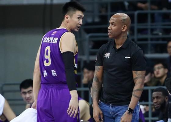 cba|CBA一日两战！中国杜兰特联手杨鸣首秀，北控全华班老马遇挑战