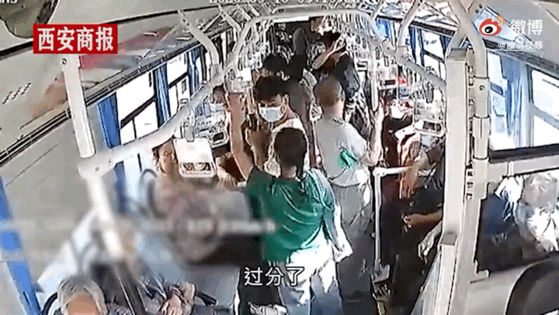 陕西|陕西咸阳90后公交司机喝止小偷：你们四个给我规规矩矩的