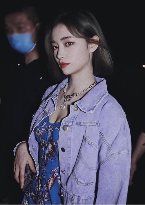  功不可没|许佳琪又瘦又美？她的穿搭其实功不可没，每套造型都堪称“范本”