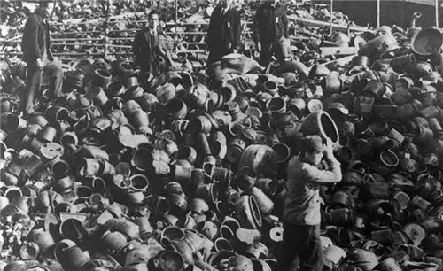 广岛和长崎|为什么说原子弹下无冤魂？看看当时的日本女人在干啥，你就明白了