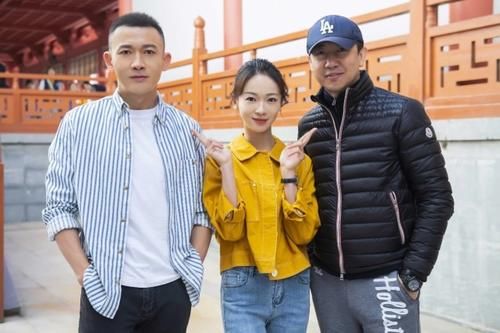  敲门|《幸福还会来敲门》定档，聂远吴谨言再次牵手，江浙两台收视稳了