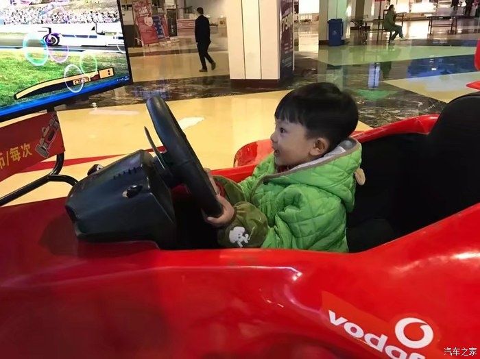  周末|周末和比亚迪e3一起，带孩子们出去玩儿！