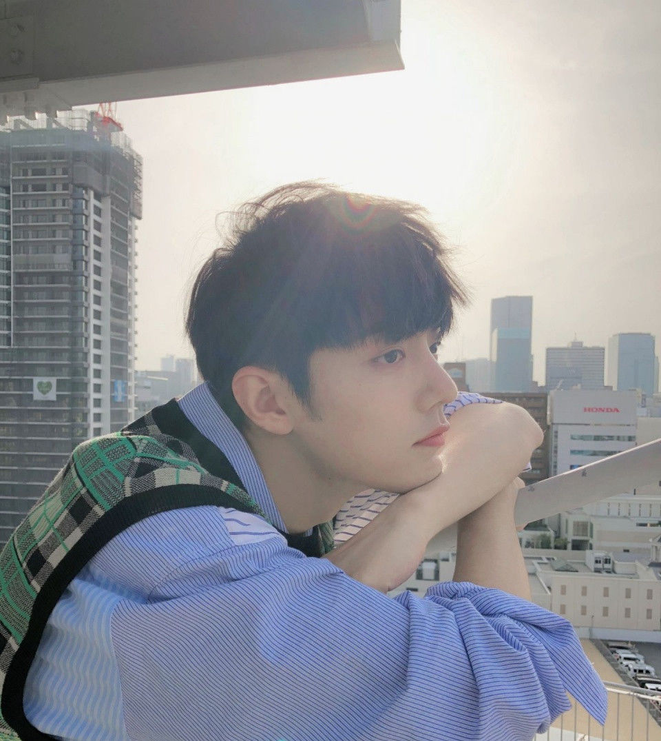 复出|肖战迎来翻身之战, 只要粉丝不再作为, 即将可能回归复出?