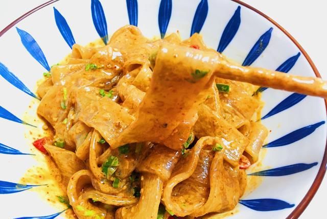  调料|麻酱流汁宽粉正宗做法，关键是调料汁，超级好吃，一盘不够吃