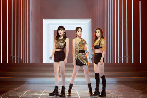  舞台上|《浪姐》复活名单确定，吴昕感谢粉丝，沈梦辰强势归来，许飞遗憾