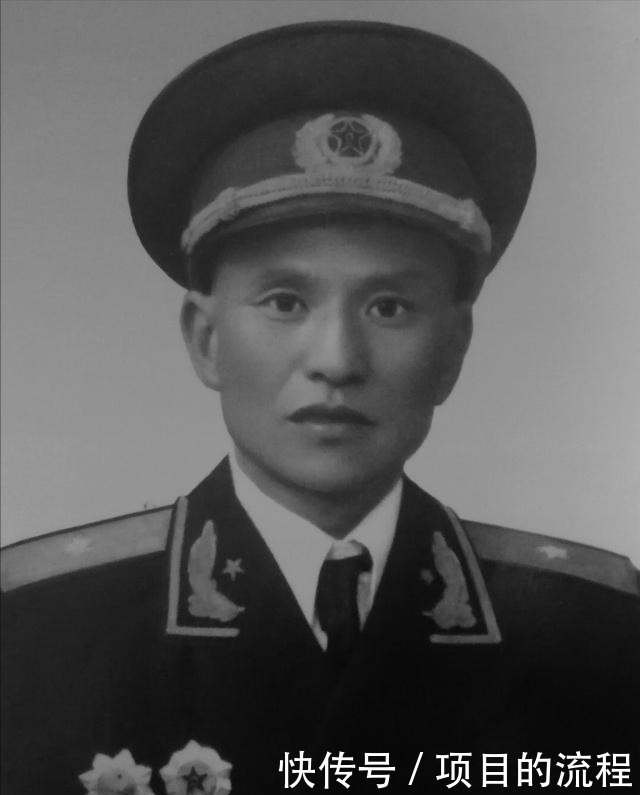 探宝|长征途中遇一溶洞，小分队进洞探宝，收获的粮食够军团吃一个月！