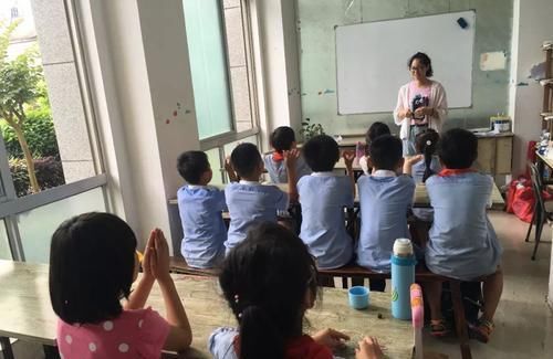 爸爸|“熊孩子”偷拍爸爸洗澡,照片上传到家长群里,网友:史诗级坑爹