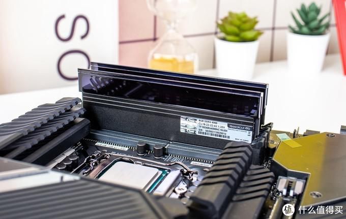  款机箱|存储厂的机箱是什么样子？威刚(ADATA) XPG 入侵者机箱测评