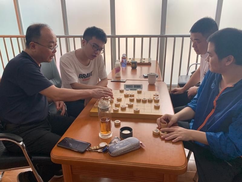 擂台赛|师徒赛擂台赛好戏连台 成都深圳共举象棋盛宴