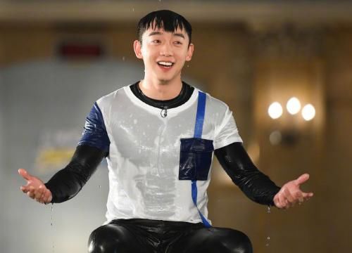  热巴|郑恺发长文感慨《奔跑吧》100期，晒鹿晗热巴合照，跑男仅2人回复