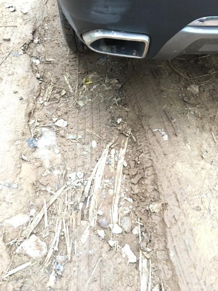 自动驻车|细雨绵绵，野外拉练爱车哈弗H6，附车身配置和外观报告！