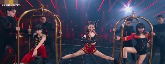  悬空|金晨悬空一字马，孟佳弹舌说唱很惊艳，宁静选歌更贴近主题