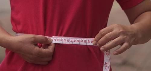 血糖|血糖若“失控”了，身体可能有5种迹象，常吃2物，血糖或不敢放肆