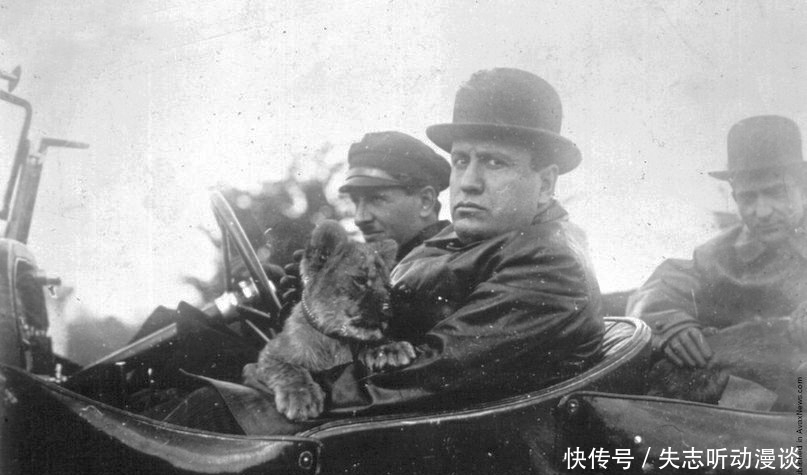 历史|历史上过目难忘的瞬间:搂着狮子开车的墨索里尼,图9希特勒兴奋的手舞足蹈