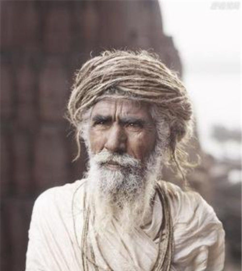  偷偷|印度苦行僧自称78年不进食，引起军方注意，直到偷偷装上摄像头