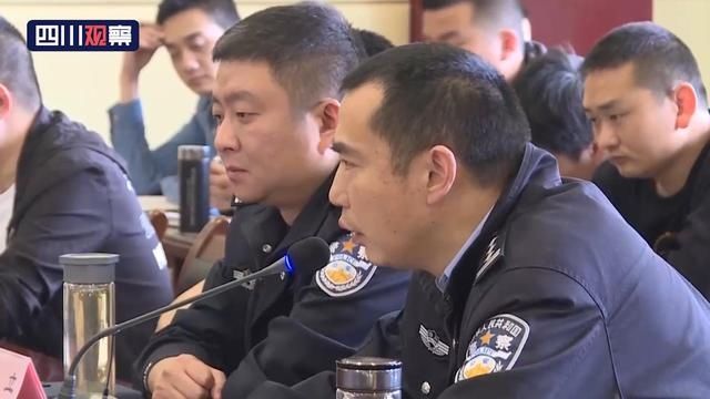 潜逃|现场眼丨男子抢劫杀人潜逃21年 抓捕现场曝光