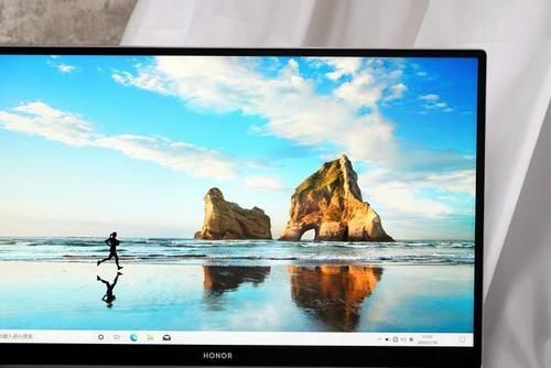 看过|荣耀MagicBook Pro是否值得买?看过外观就知道爱了