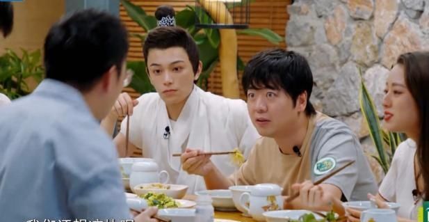  东北|这个“东北弹钢琴的”为什么比选秀的综艺咖还有综艺效果？