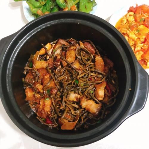  家人|夏季遇到这菜晒20斤，是菜又是药，钙是牛奶的6倍，家人常吃脾胃好