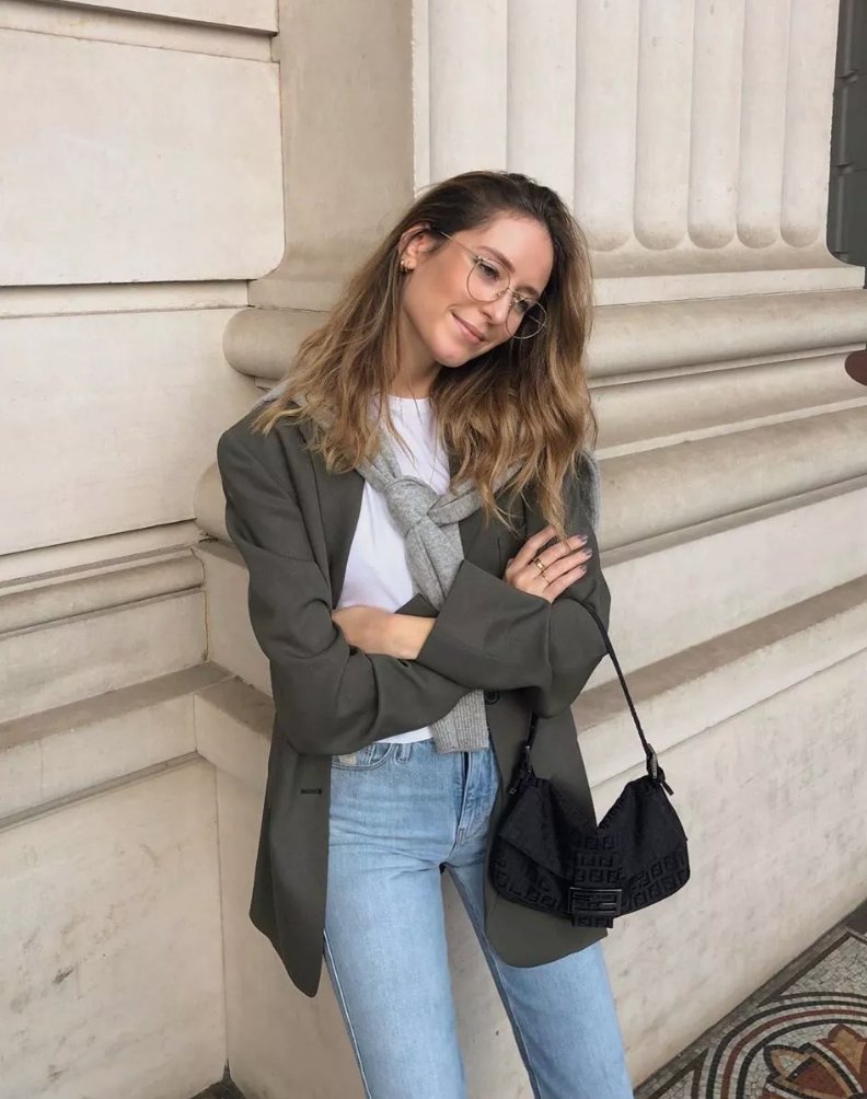 好看|今秋西装外套火了,这么穿好看又高级,时髦炸了