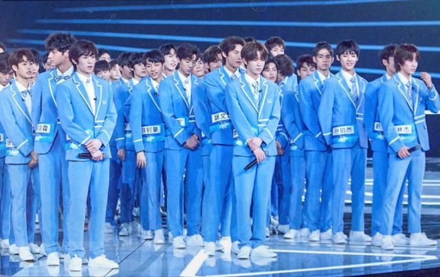  粉丝|越糊越瞎搞！继垃圾场见面会后，勺又被曝收粉丝应援场地费