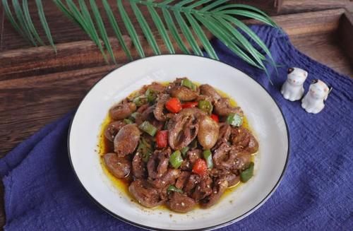 鸡心|爆炒孜然鸡心滑嫩美味，去腥又能增香，这步非常关键一看就学会