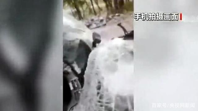  阿坝|悲痛！四川阿坝两辆旅游大巴被山石砸中 致1死6伤