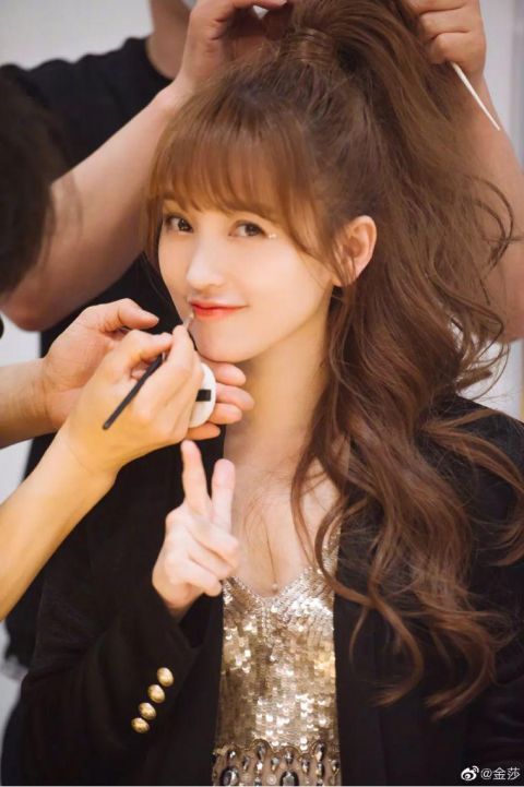  姐姐们|39岁的金莎真的没有吃防腐剂吗 撩人于无形的茶艺妆太嗲啦