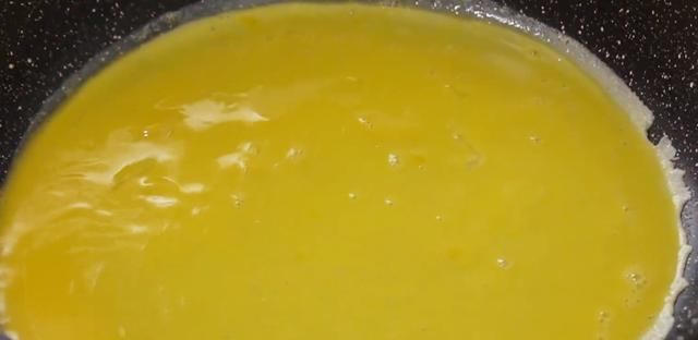 鸡蛋|1个包菜,加2个鸡蛋,营养美味,不用刀切不用炒,香辣开胃太过瘾