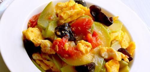  好吃|用你没试过的方子，烧个好吃的西葫芦